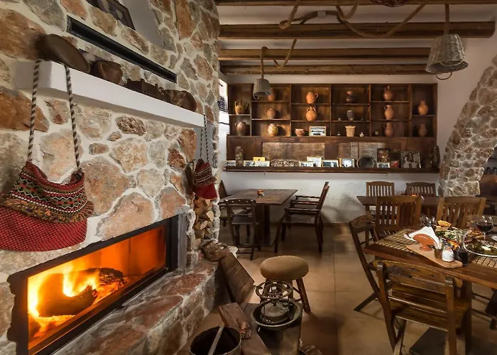 Limeri Traditional Monólithos