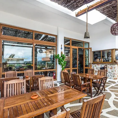 بيت ريفي Limeri Traditional 3*