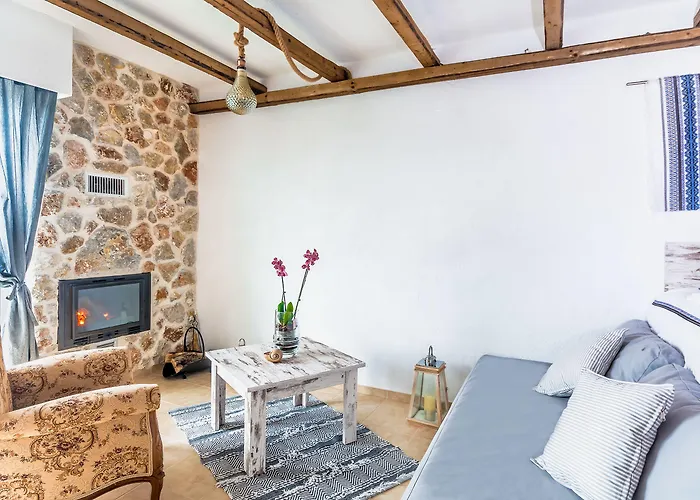 Limeri Traditional Locanda Monolithos (Rhodes)