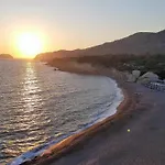Limeri Traditional بيت ريفي Monolithos (Rhodes)