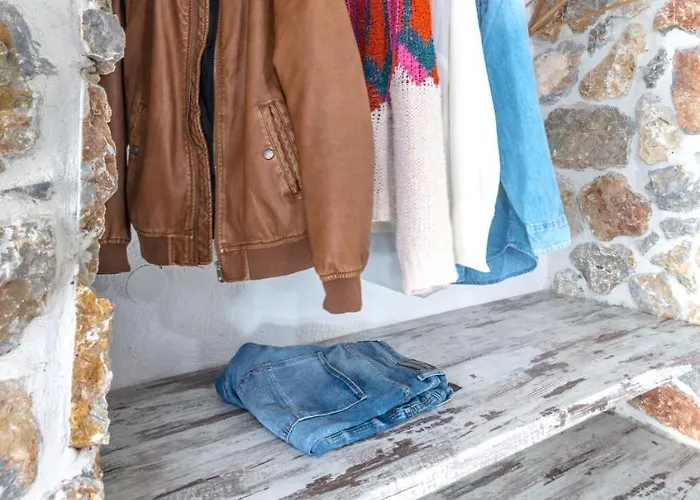 אורחן Limeri Traditional Monolithos (Rhodes)