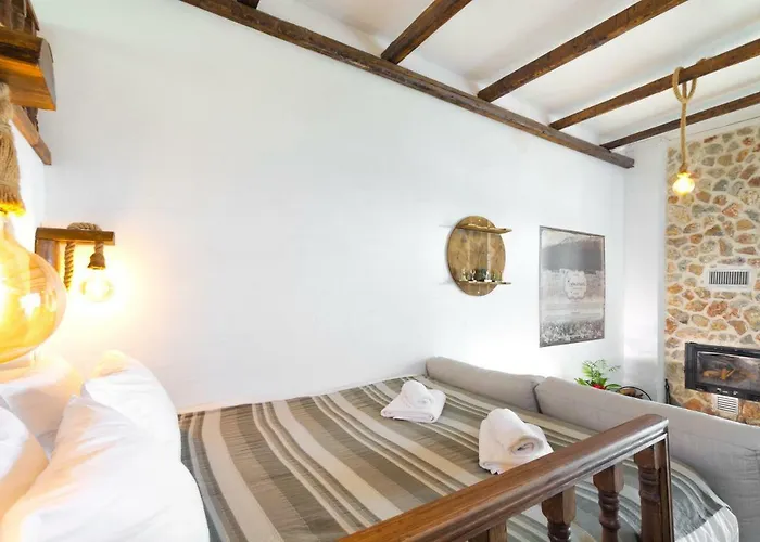 Limeri Traditional 3* Monolithos (Rhodes)